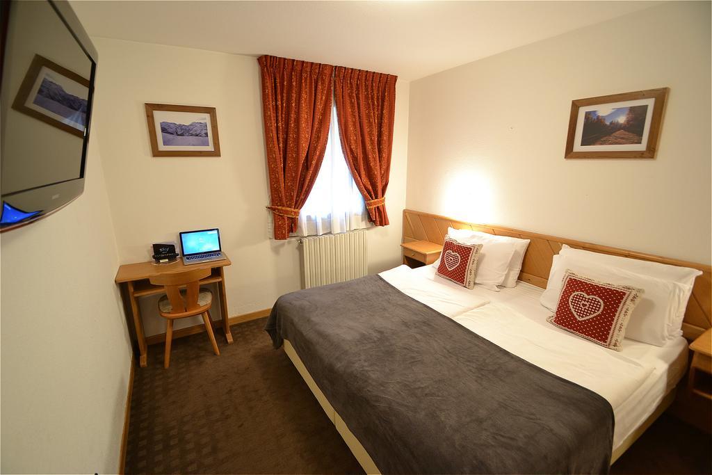 Hotel Piccolo Tibet Livigno Zimmer foto