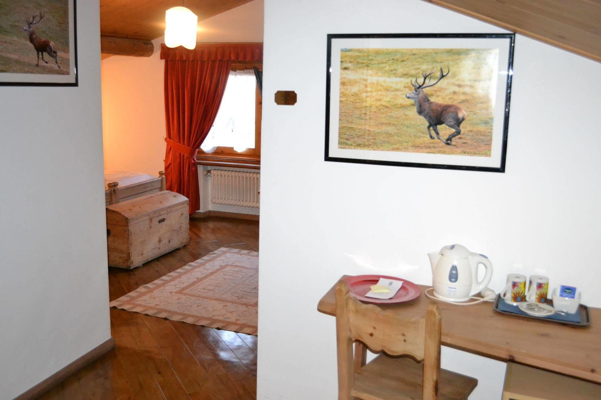 Hotel Piccolo Tibet Livigno Exterior foto